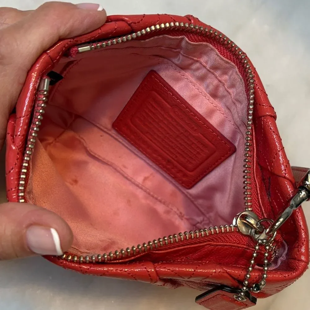 Coach Wristlet Bag Purse Leather Signature OpArt Logo Quilted Clutch Mini Bag